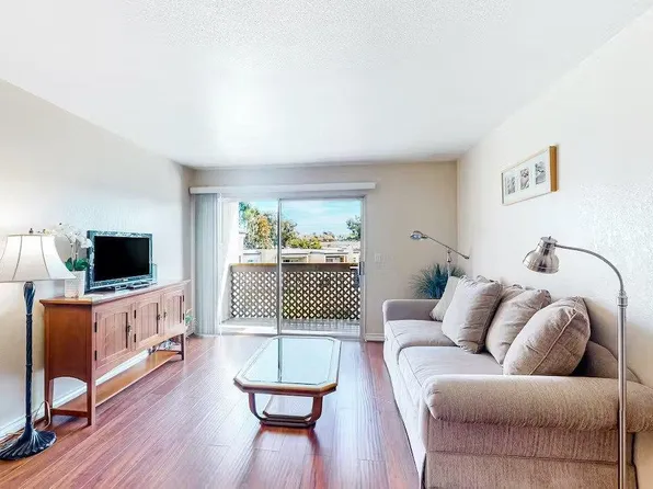 432 Edgehill Ln Unit 20, Oceanside, CA 92054