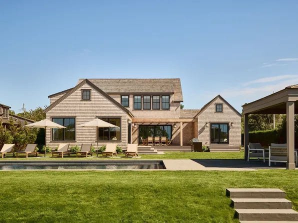 67 Vestal St, Nantucket, MA 02554