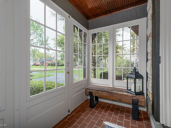 4th image of 2974 Midvale Rd NW