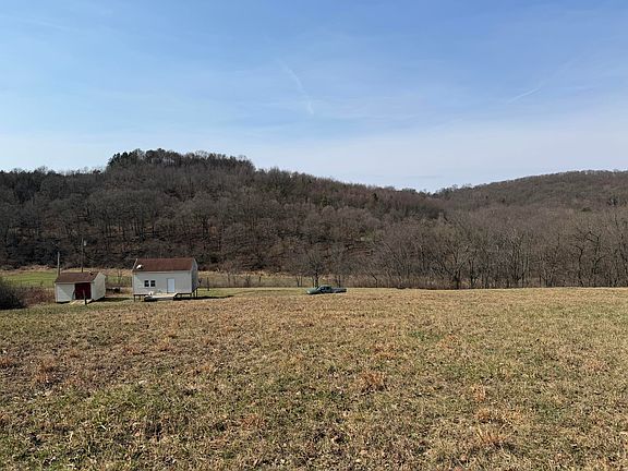 2nd image of 322 Sugar Valley Rd