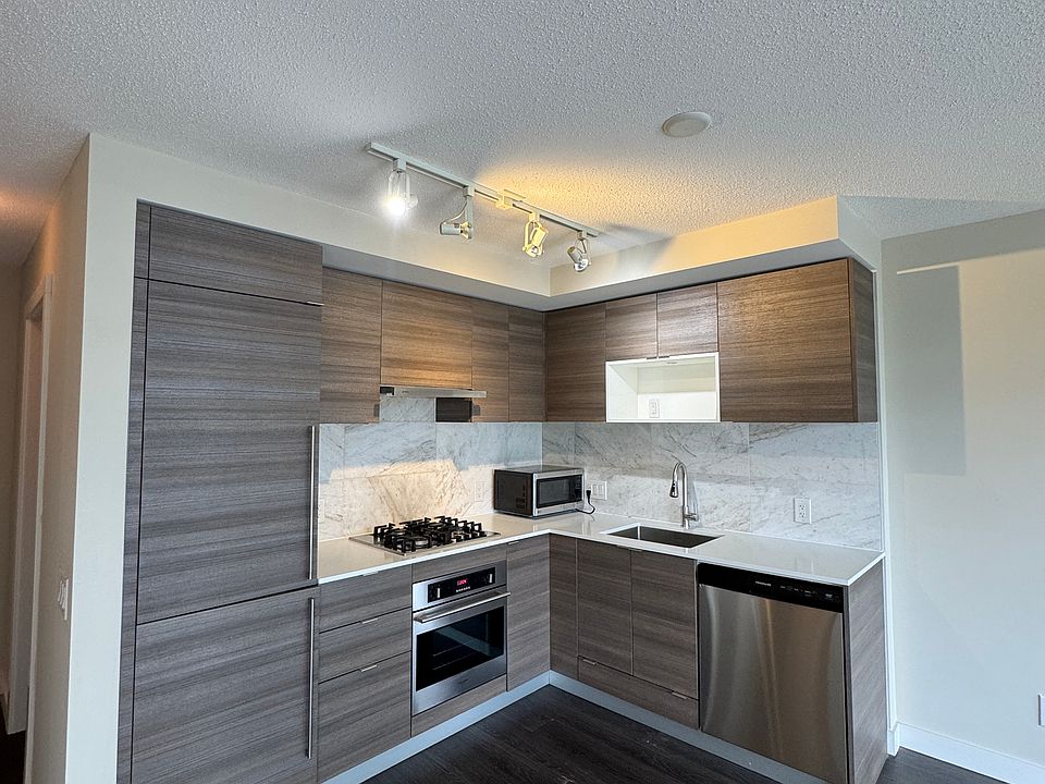 1st image of 602 Como Lake Ave #90