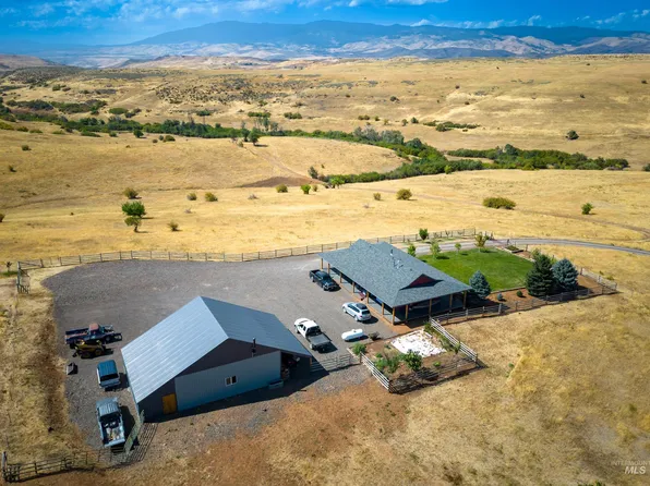 2115 Kilborn Ln, Mesa, ID 83643