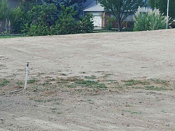 4th image of 2560 Corral Dr