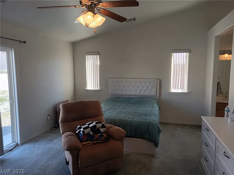 546 Elsie Ln — Photo 9