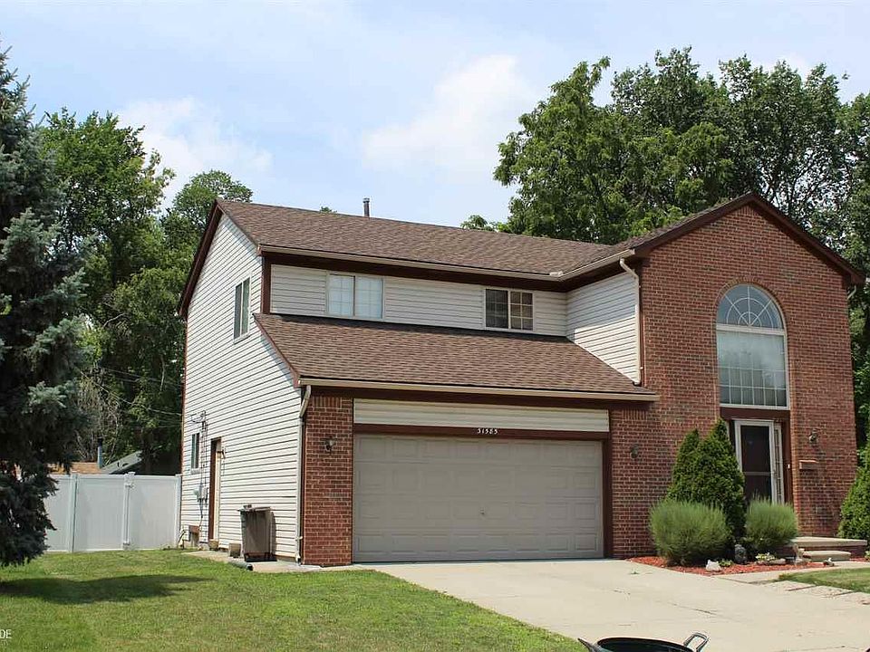 1st image of 31585 Beaconsfield St