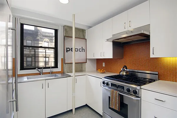 Sold by Corcoran | media 16