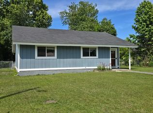504 Dennis Rd, Jacksonville, NC 28546