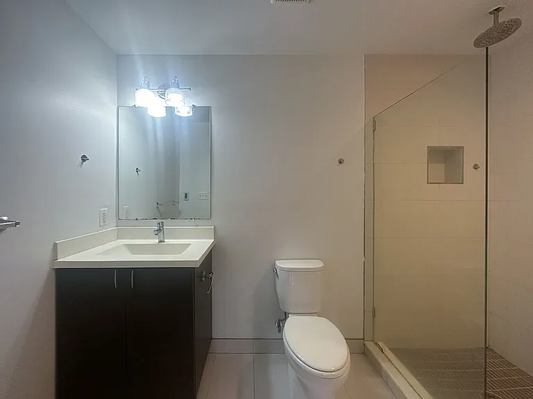 THE PORTLAND APARTMENTS — Photo 18