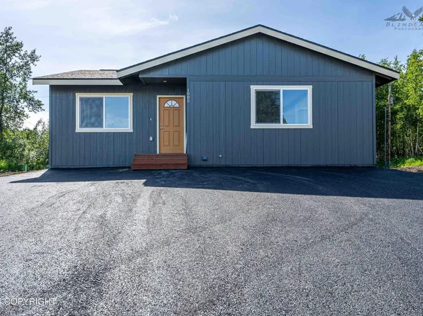 1085 N Helen Ln, Wasilla, AK 99654