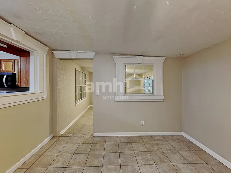 104 Ivy Springs Dr — Photo 5