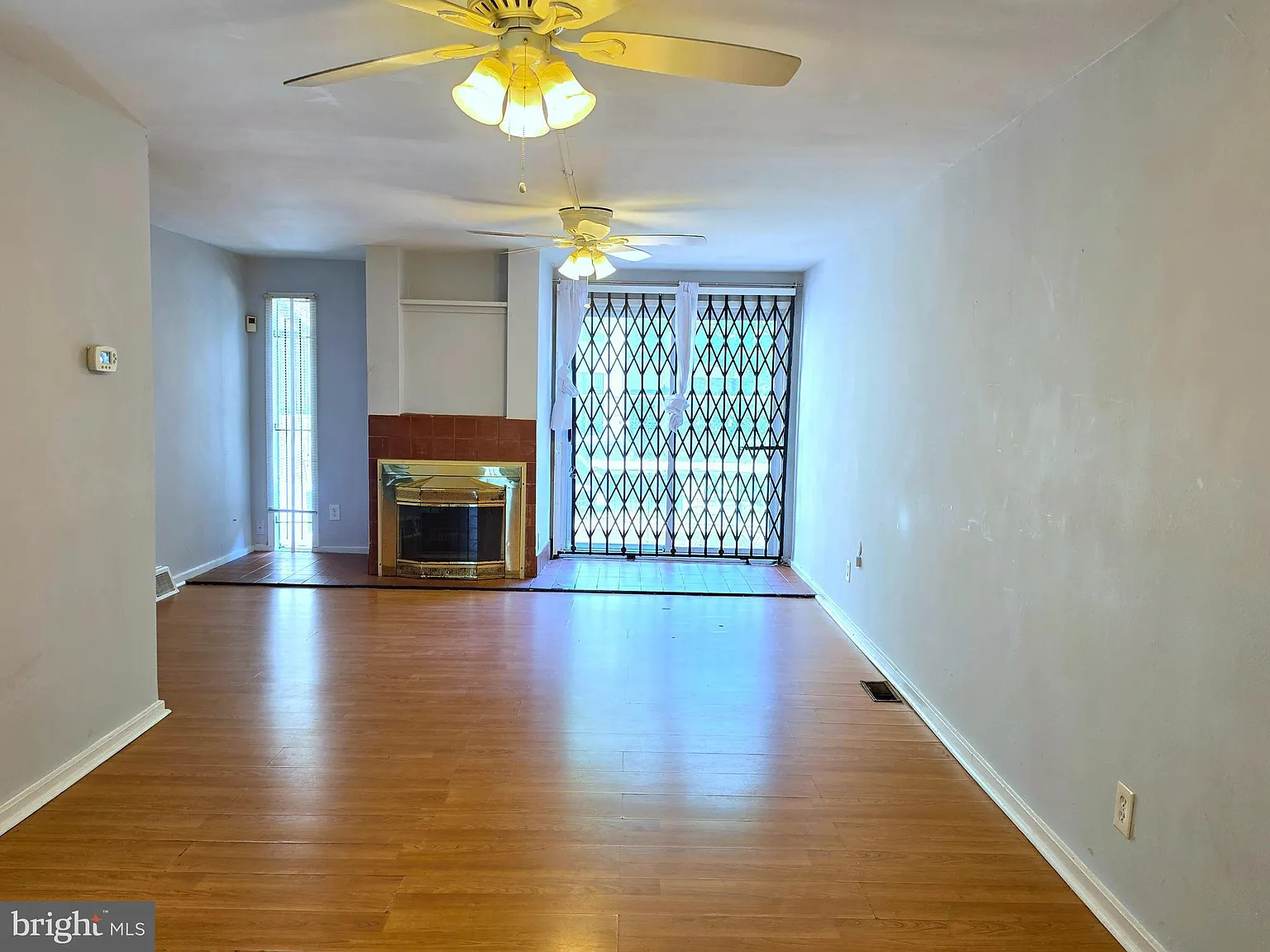 4 bed, 2000 sqft, $3,200 — Photo 3