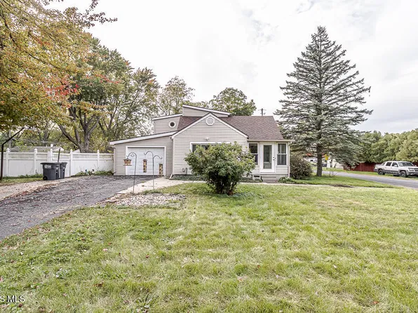 5079 Winona Rd, Toledo, OH 43613