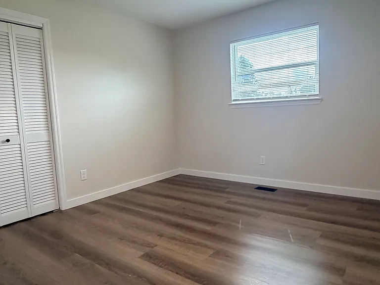 1233 Radmoor Dr — Photo 14