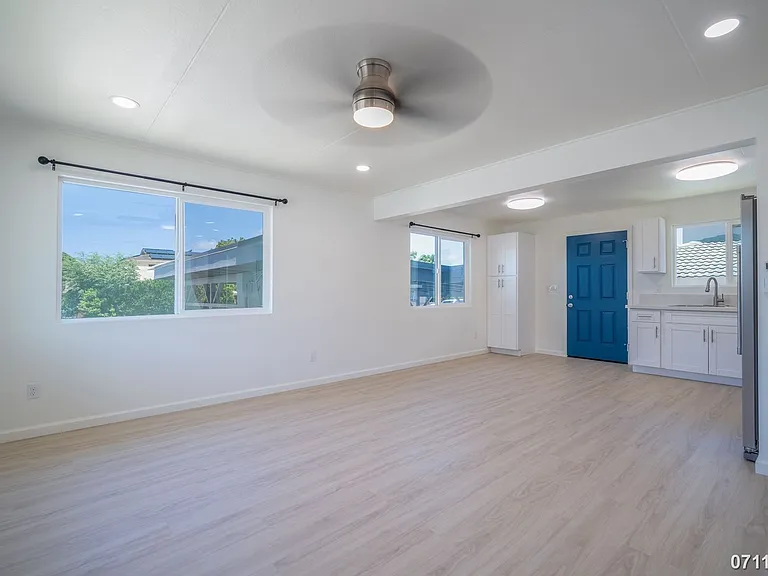 3484 Campbell Ave — Photo 5