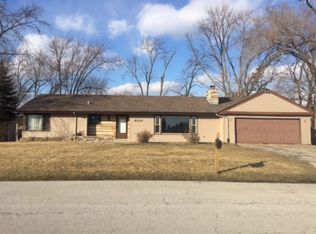 8124 W 91st Pl, Hickory Hills, IL 60457