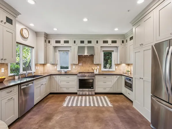 814 Cobbler Lane, Petaluma, CA 94952