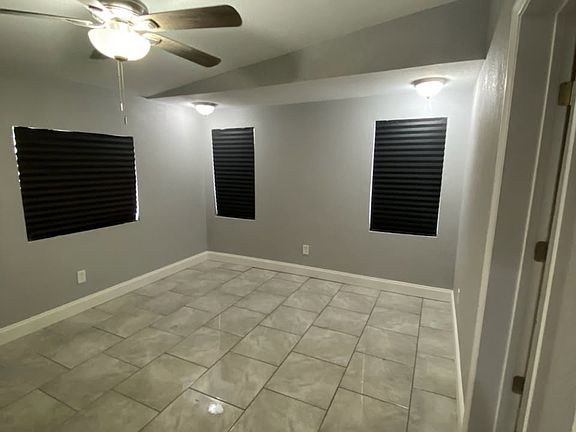5th image of 5888 Fox Haven Dr