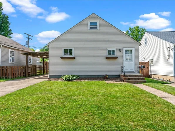 18321 Rockland Ave, Cleveland, OH 44135