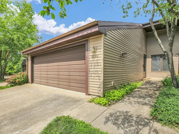 1804A Glenwood Oaks Ct, Urbana, IL 61801