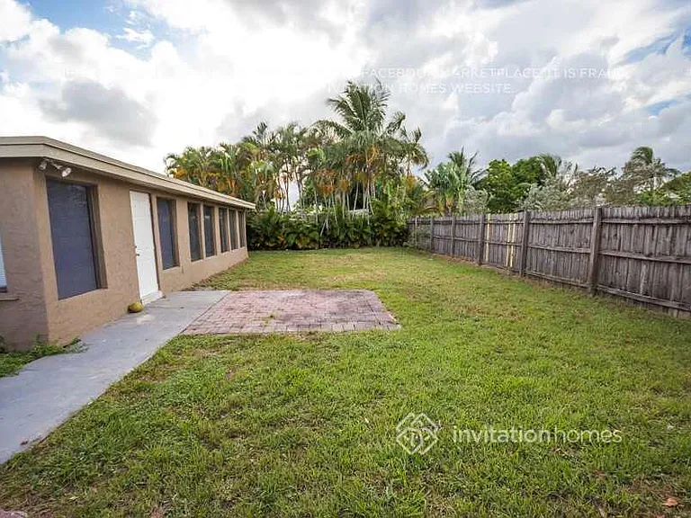 4870 Poseidon Pl — Photo 15