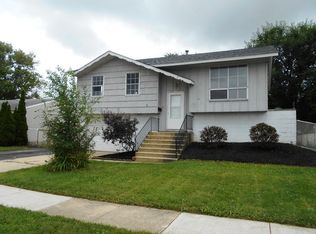 103 McKool Ave, Romeoville, IL 60446