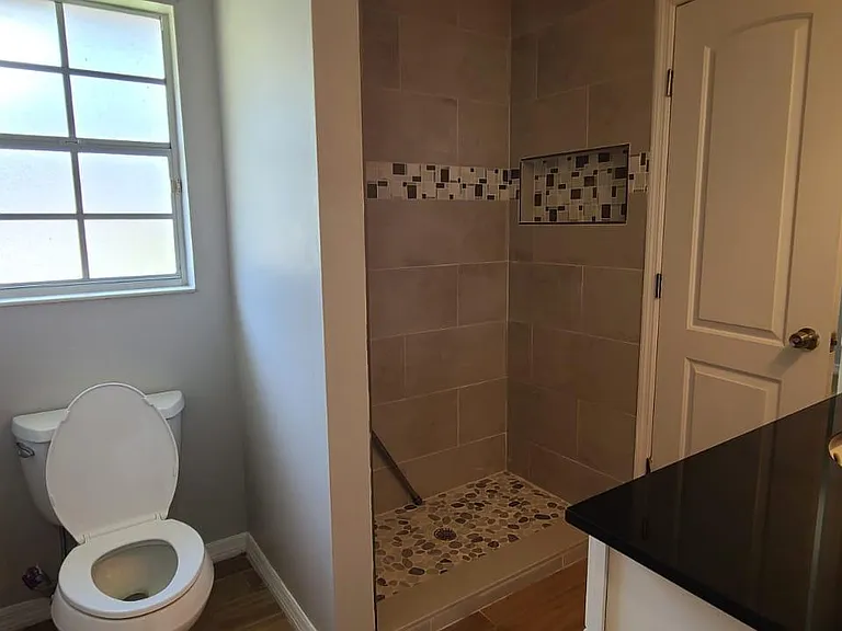 816 Brimfield Ct — Photo 35