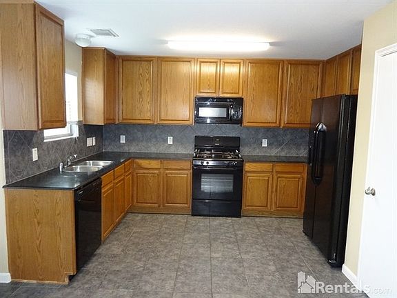 3rd image of 13023 Skyview Bend Dr