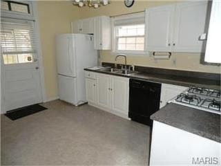 5th image of 5407 Robert Ave