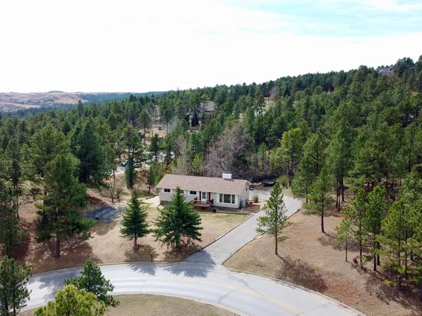 3873 Corral Dr, Rapid City, SD 57702