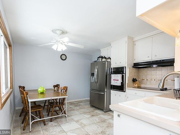 4th image of 2177 17th Ave E