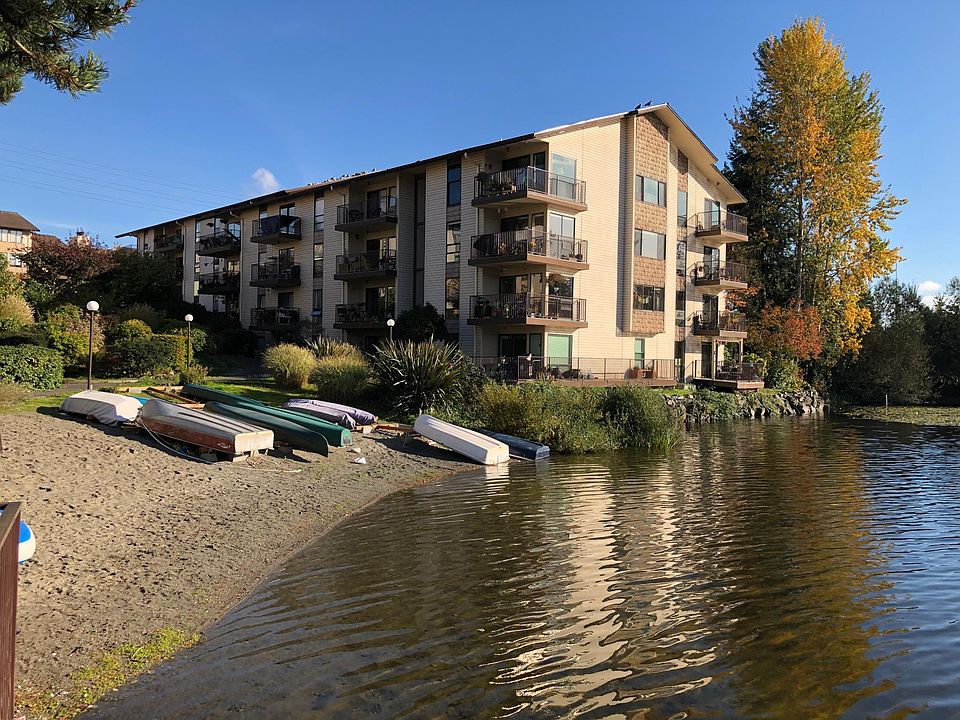 13201 Linden Ave N at Bitter Lake Village