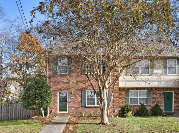 910 Waggoner Ct E, Nashville, TN 37214