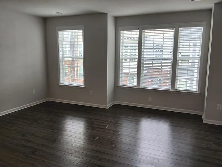 8129 Wistar Creek Mews #B — Photo 8