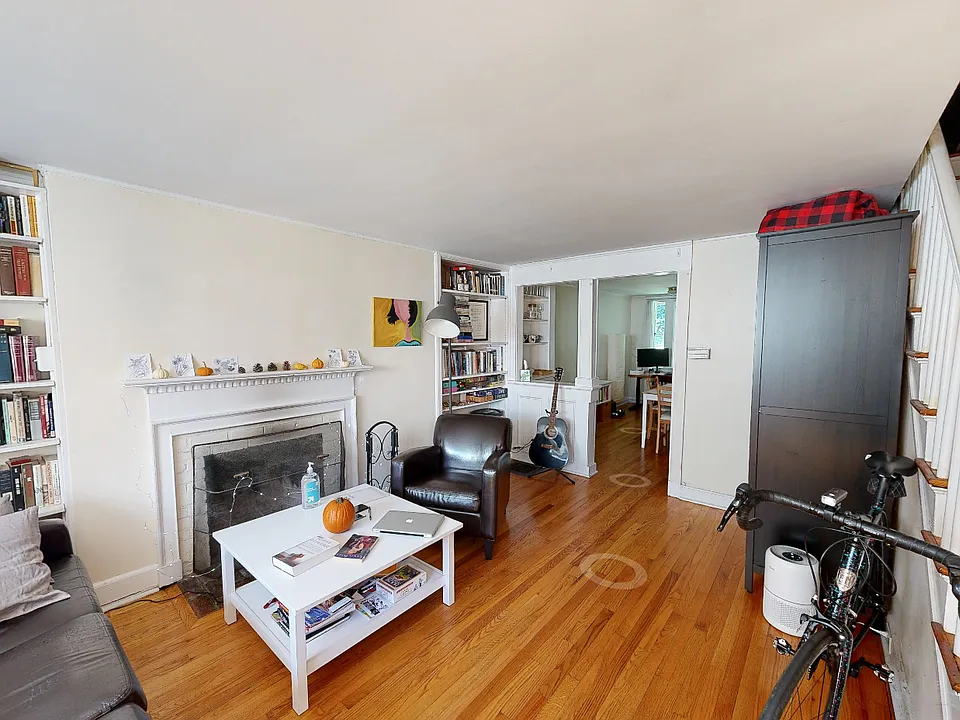 38 Gibson St #7