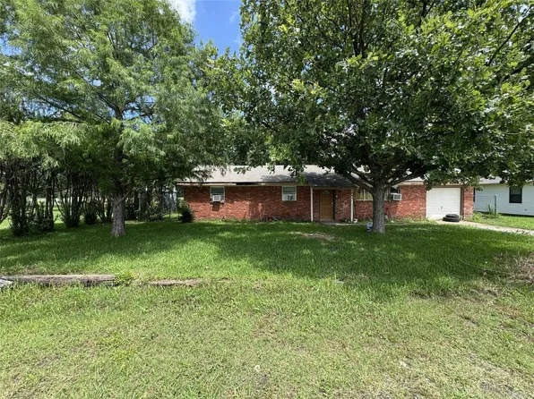 3041 Monroe St, Commerce, TX 75428