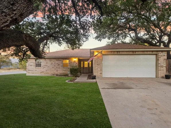 107 N Vandeveer Street, Burnet, TX 78611
