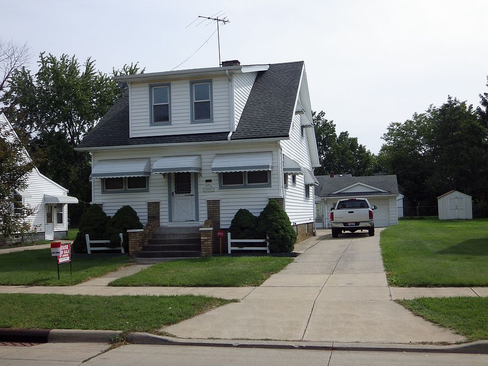 1st image of 21130 Miller Ave