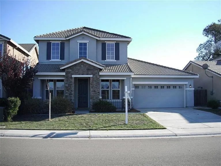 9409 Silver Bridle Way — Photo 1