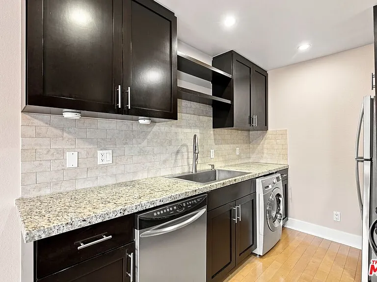 3131 S Canfield Ave #107 — Photo 6