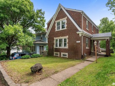 921 45th St, Rock Island, IL, 61201