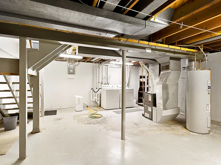 431 Kelly Cir — Photo 26