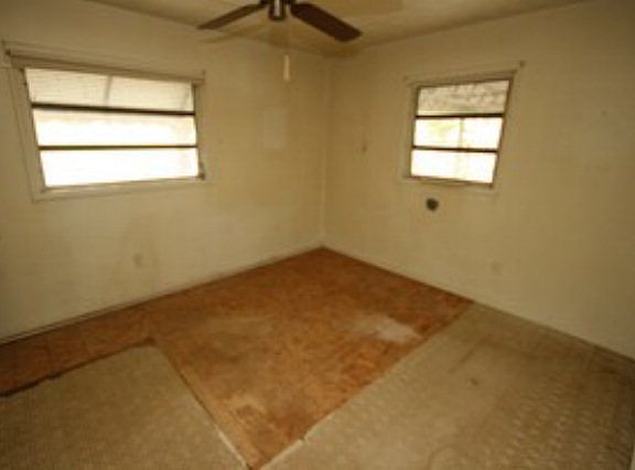 4th image of Newberry Dr