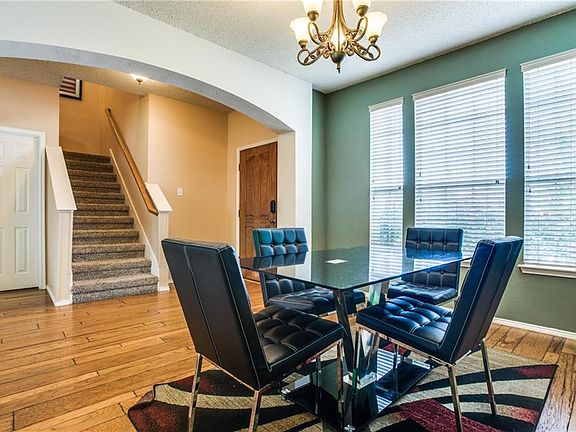 5th image of 3801 Aldersyde Dr