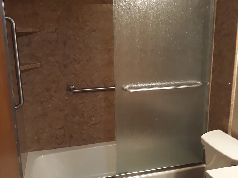 414 Sarah Dr — Photo 16
