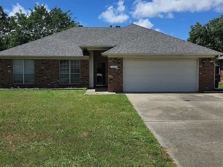 2215 Raintree Dr — Photo 5