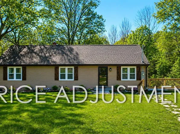12902 Dorsett Rd, Maryland Heights, MO 63043