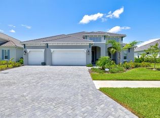 2553 Paradise Plum Dr, Sarasota, FL 34240