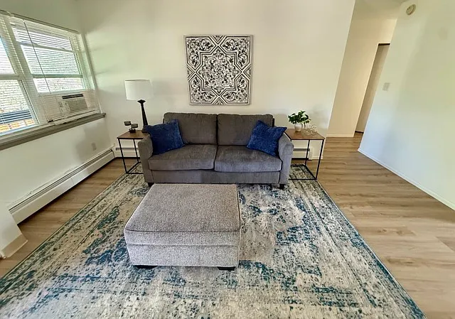 1 bed, 650 sqft, $1,800 — Photo 3