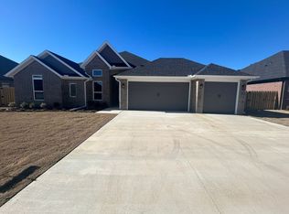 2305 Salmon St, Pea Ridge, AR 72751