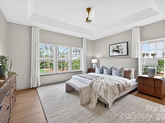 5th image of 2321 Oberwood Dr